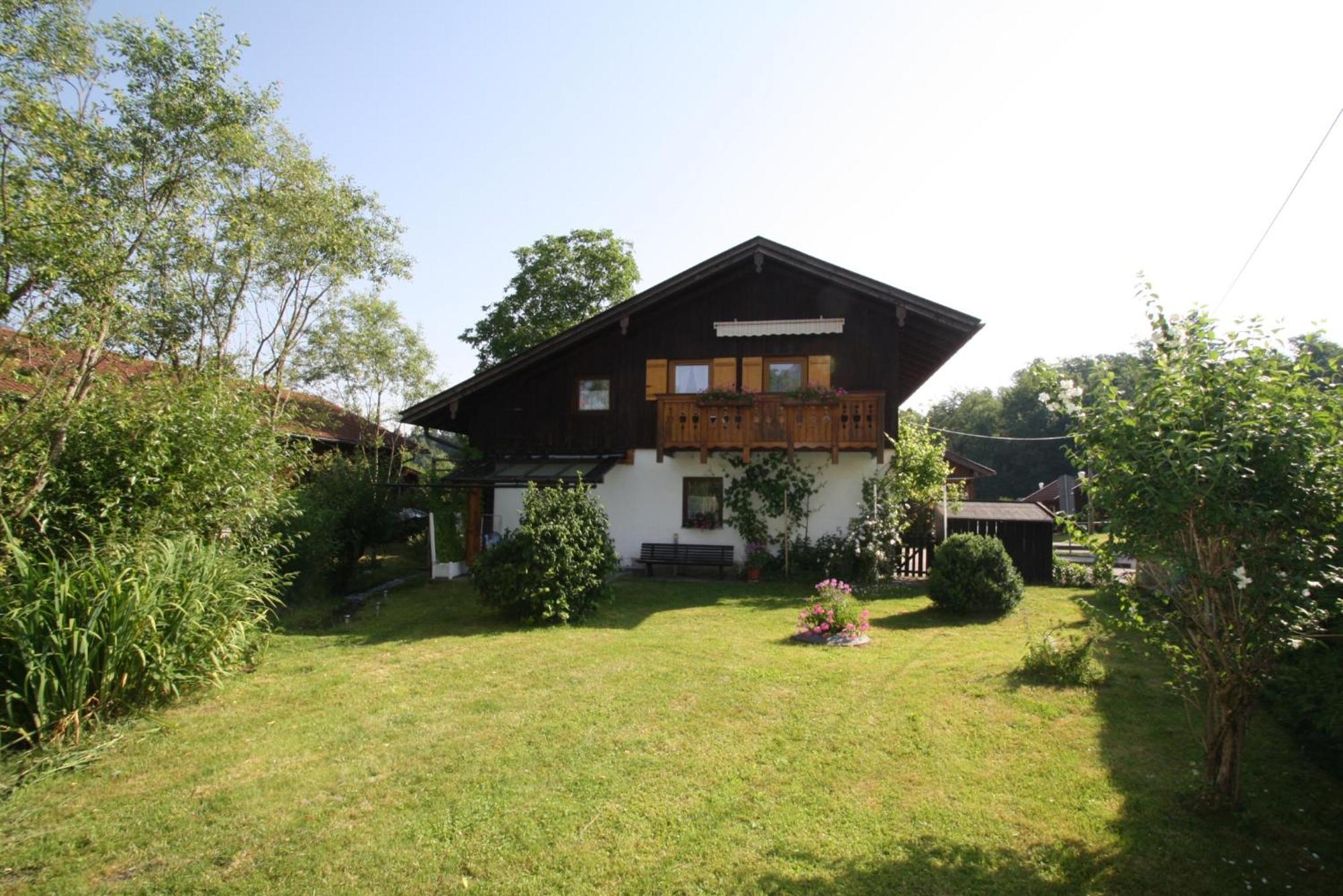 Apartamento Bachbauernhof Bayerisch Gmain Exterior foto